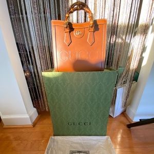 GUCCI DIANA SMALL TOTE BAG